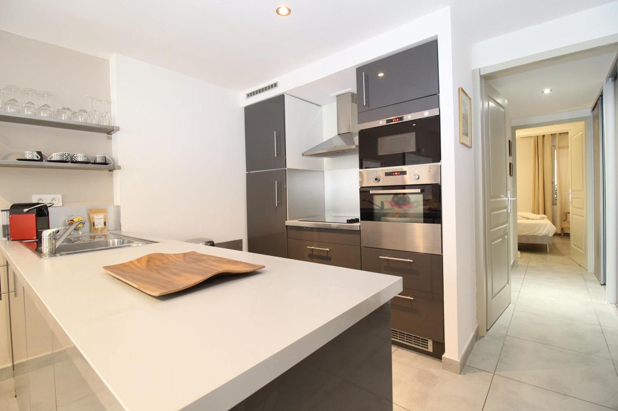 Apartment Nouveaute 2025 - Les Lices 2-hypercentre-proche Gare-wifi Rapide-2p Avignon