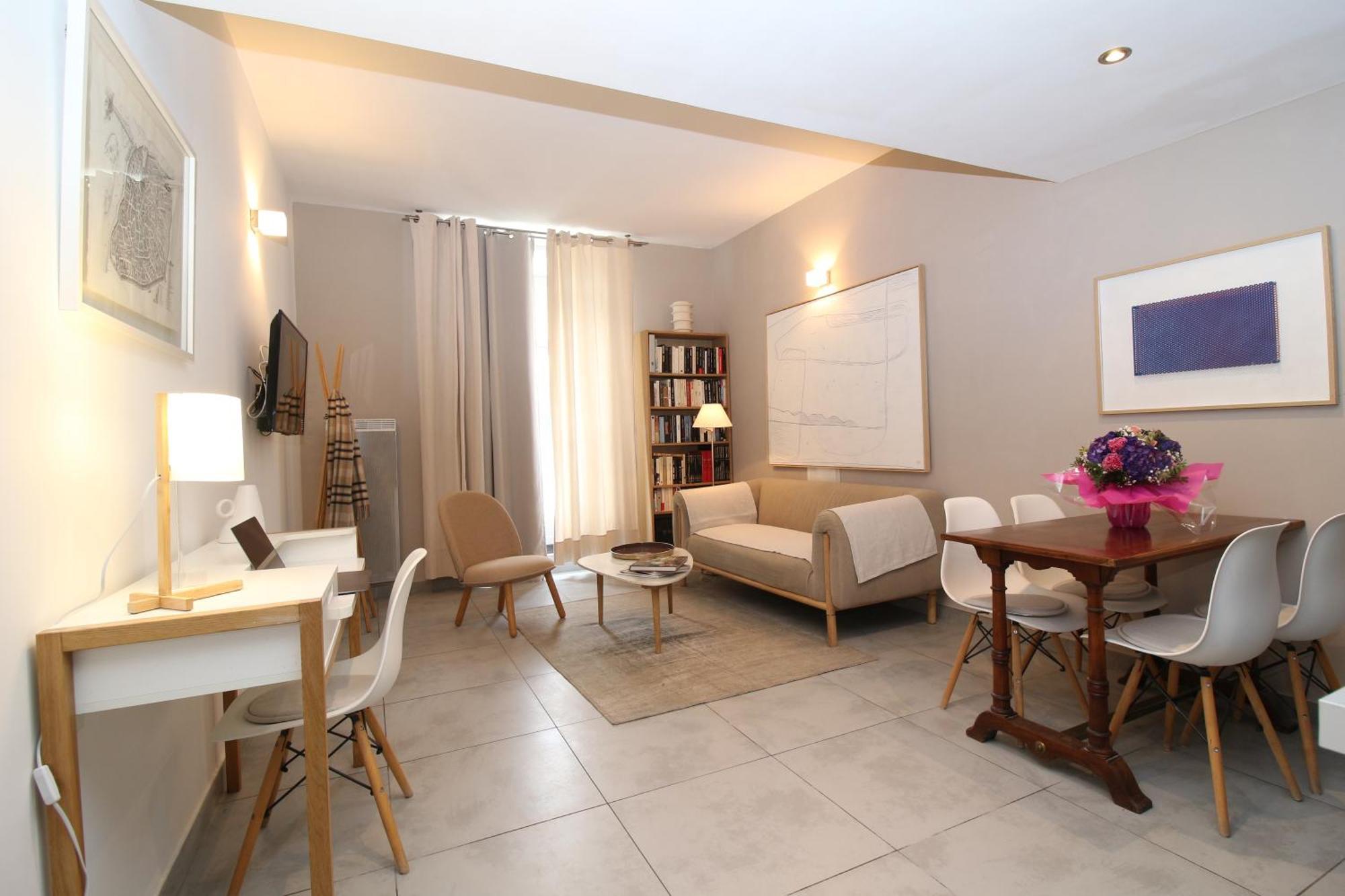 Apartamento Nouveaute 2025 - Les Lices 2-hypercentre-proche Gare-wifi Rapide-2p Avinhão